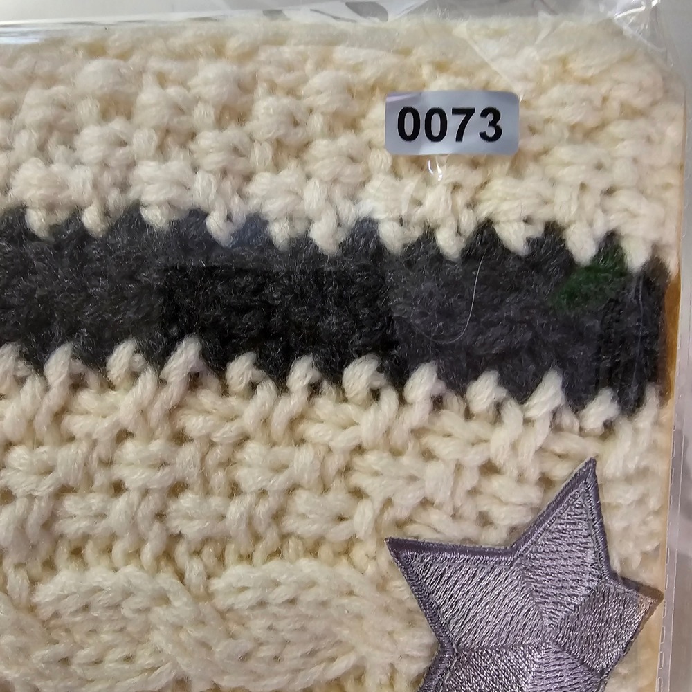 Taylor Swift Folklore Cardigan Scarf Cable Knit Silver Stars Official Merch - Picture 10 of 10